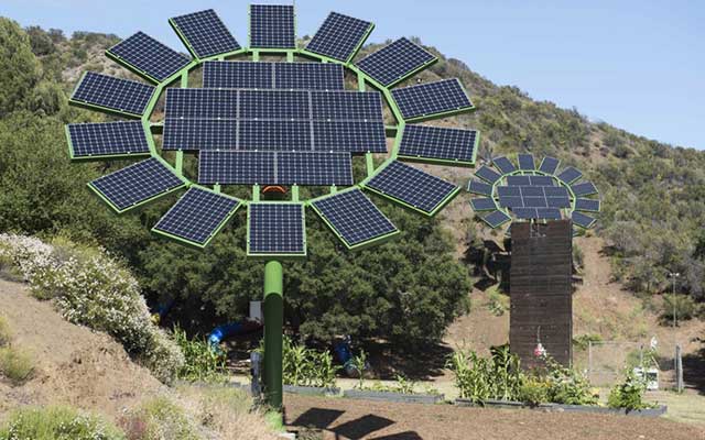 James Cameron tests new design for solar panels - Vimarsana News